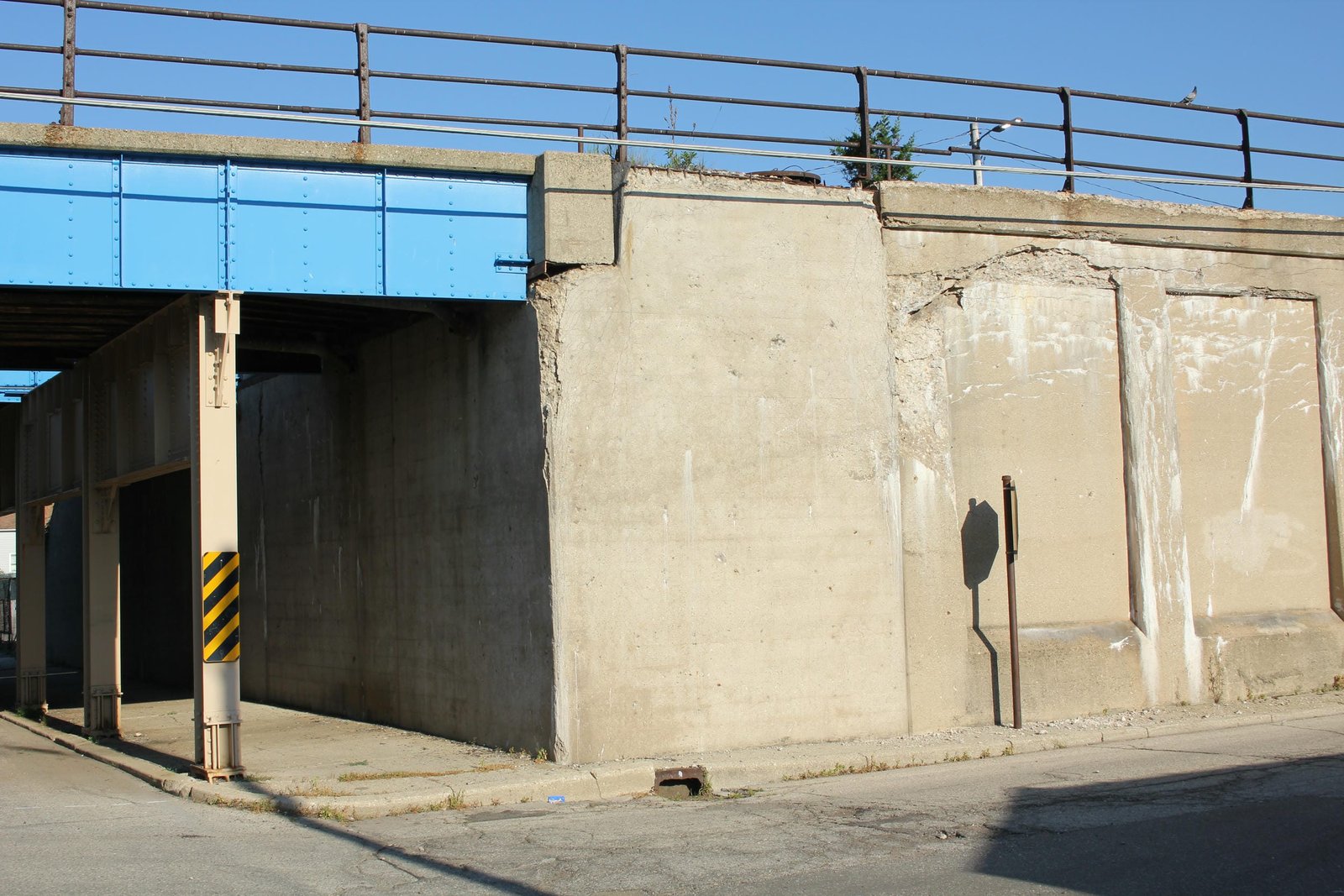 North abutment